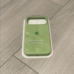 Apple iPhone 17 Pro Max Silicone Case in Light Green